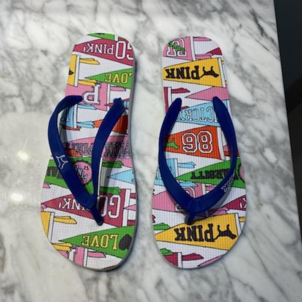 Victoria secret pink flip flops